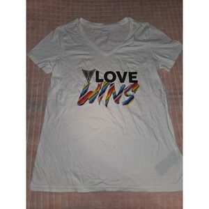 Fanatics Love Wins T-Shirt Womens Small White Excellent Pride Rainbow Graphic